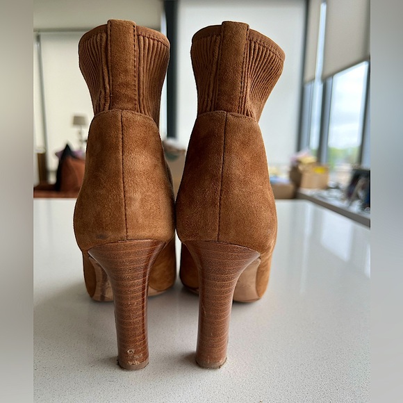 🎉HP🎉Vince Elsie Peep-Toe Bootie - Picture 8 of 16